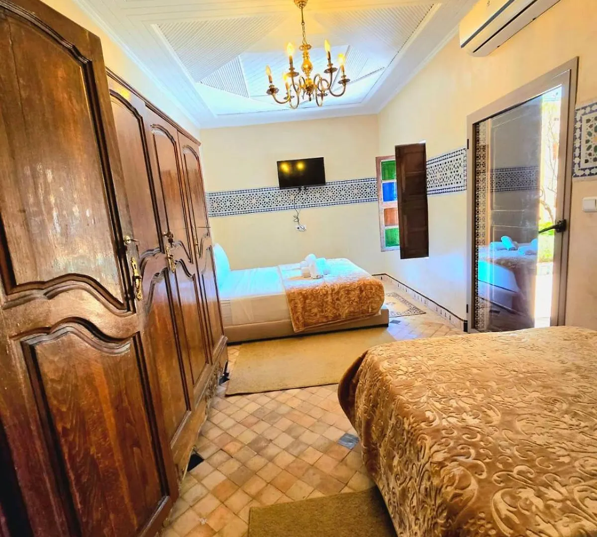 Отель Riad Rime Garden Marrakech Lagouassem